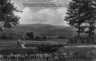 Vue panoramique sur la vallée d'Azergues, col des Echarmeaux, patrmoine du Beaujolais vert